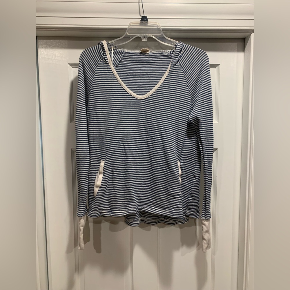Roxy Hooded Top Size Medium